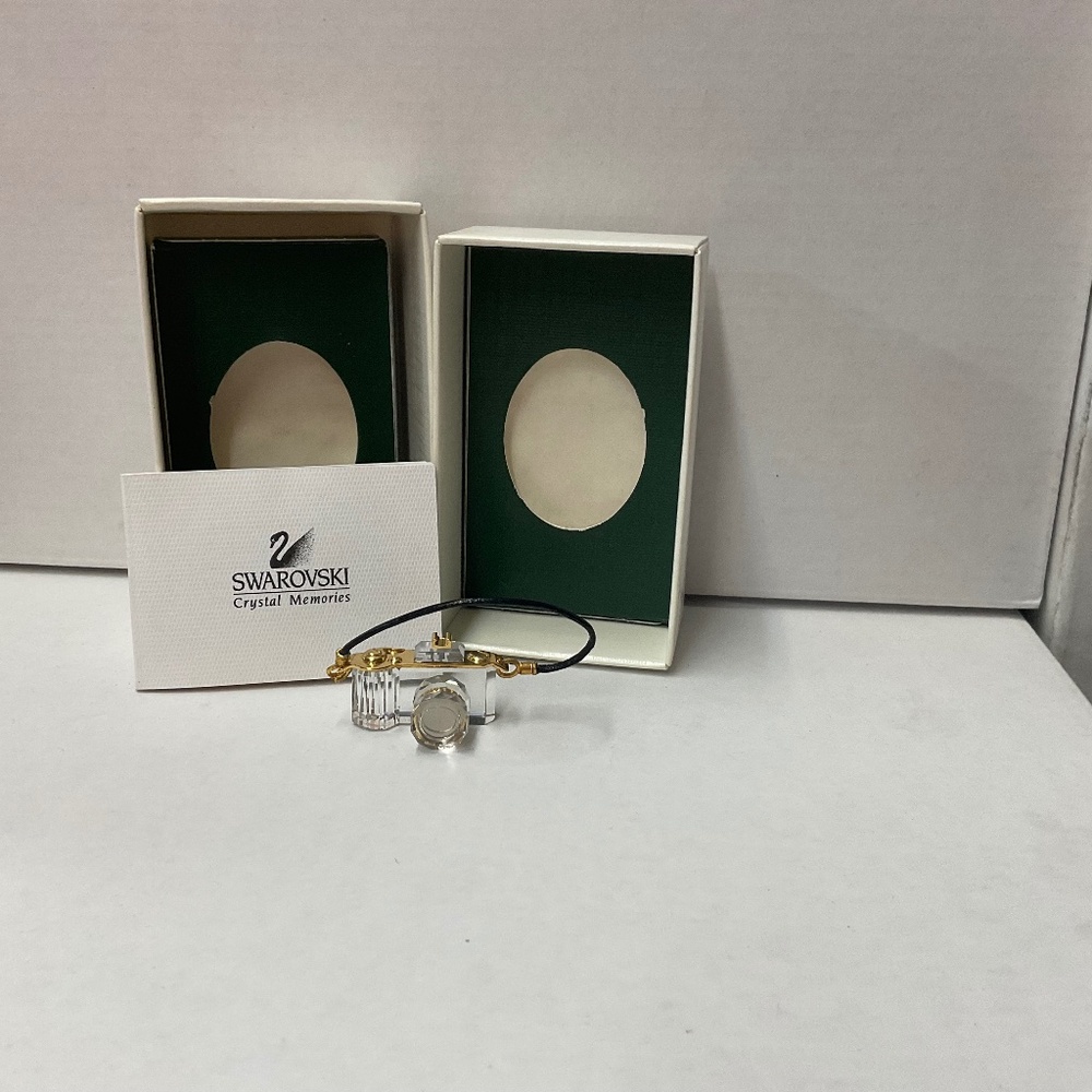 NWT Swarovski Crystal Memories Film Camera